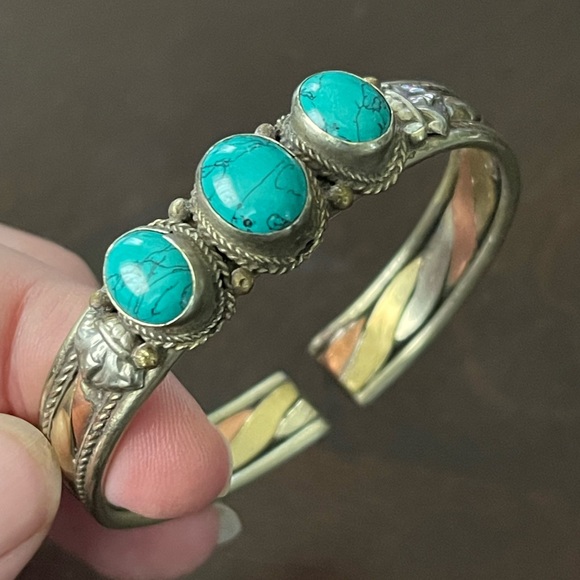 Tibetan Medicine bracelets with gemstones - Picture 4 of 7